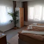 게스트하우스 Otelia Ayvalı