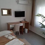 Otelia 게스트하우스 3*