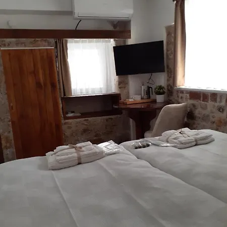 Otelia Konukevi 3*