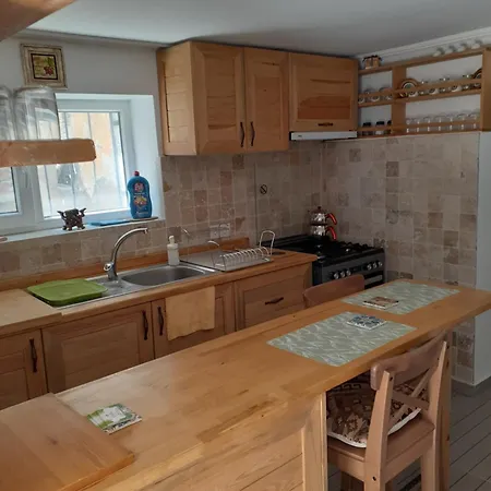Konukevi Otelia 3*