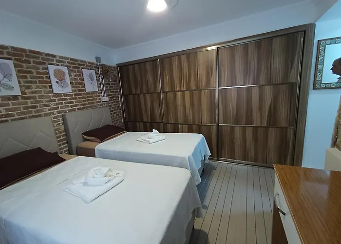 בית הארחה Otelia