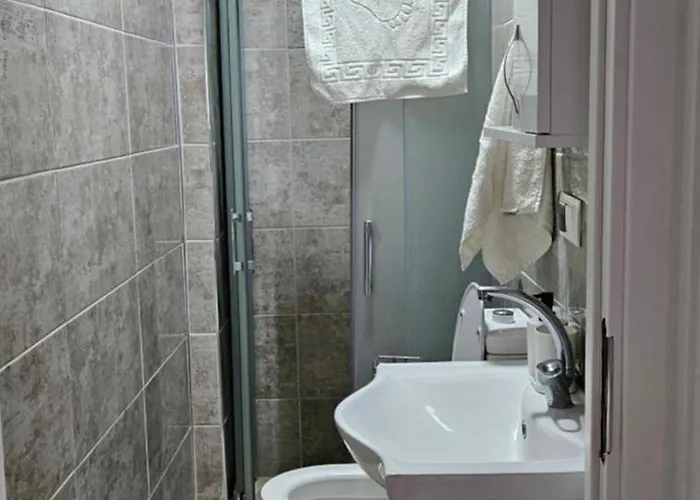 בית הארחה Otelia